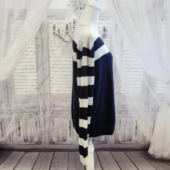 Vince. Striped Sweater - Picture 4 of 4